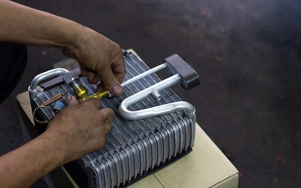 Air Conditioning & Cooling